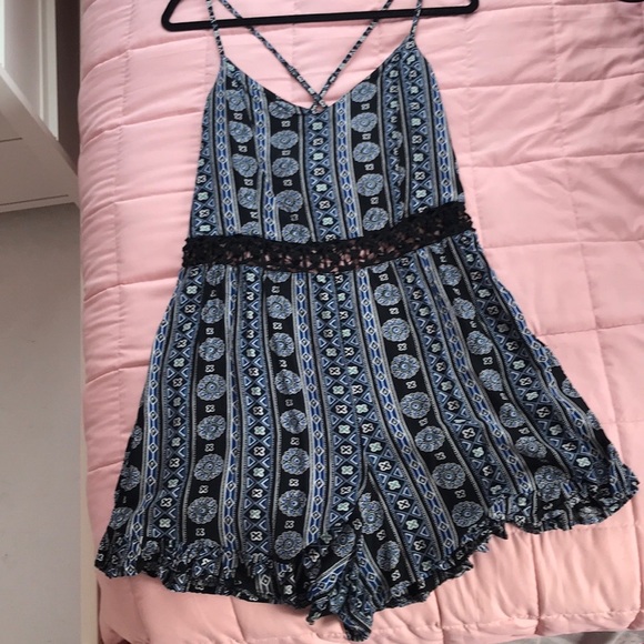 Hollister Pants - Hollister patterned Romper